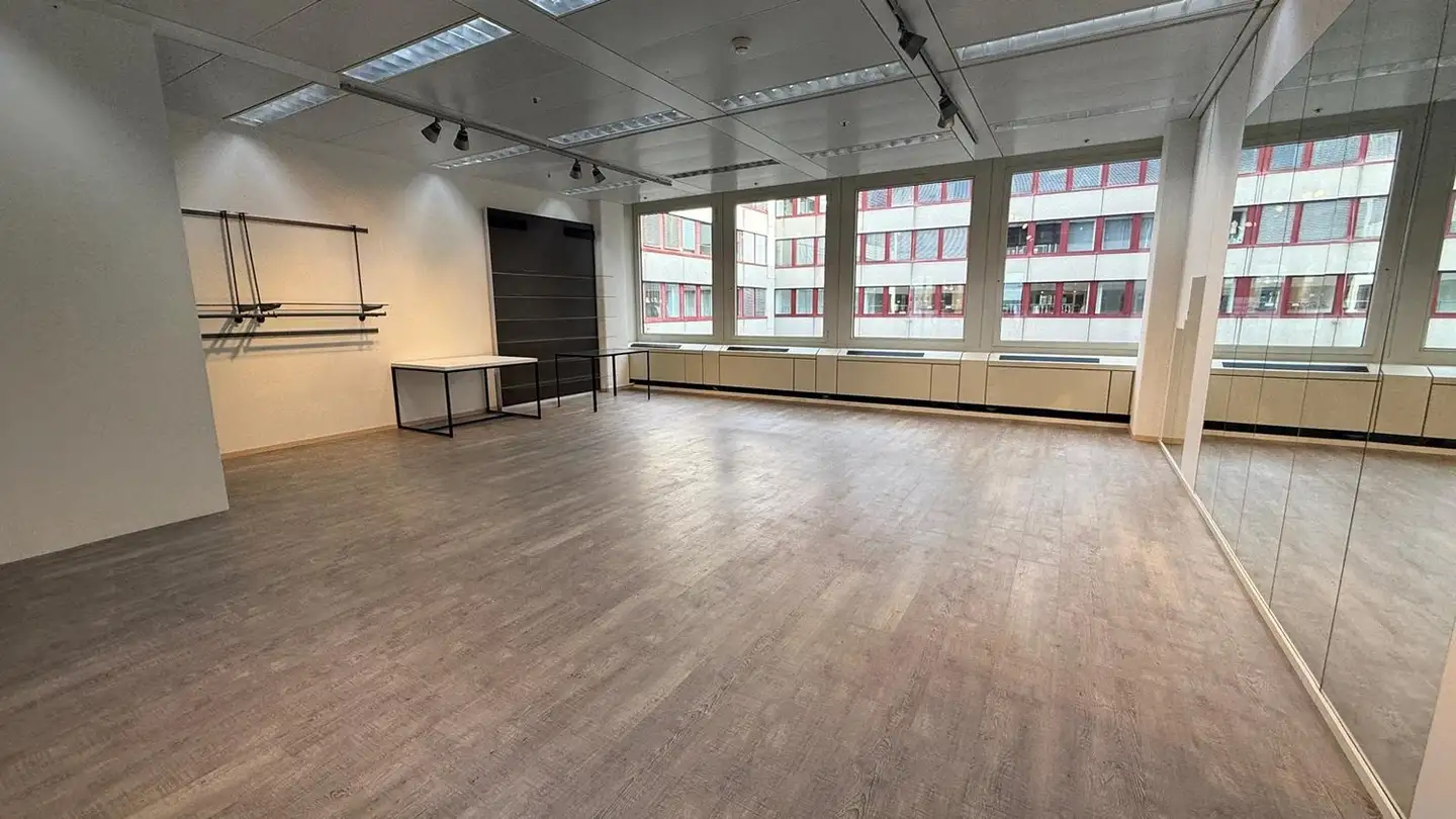 Gewerbe mieten - Thurgauerstrasse 117, 8152 Glattpark (Opfikon)