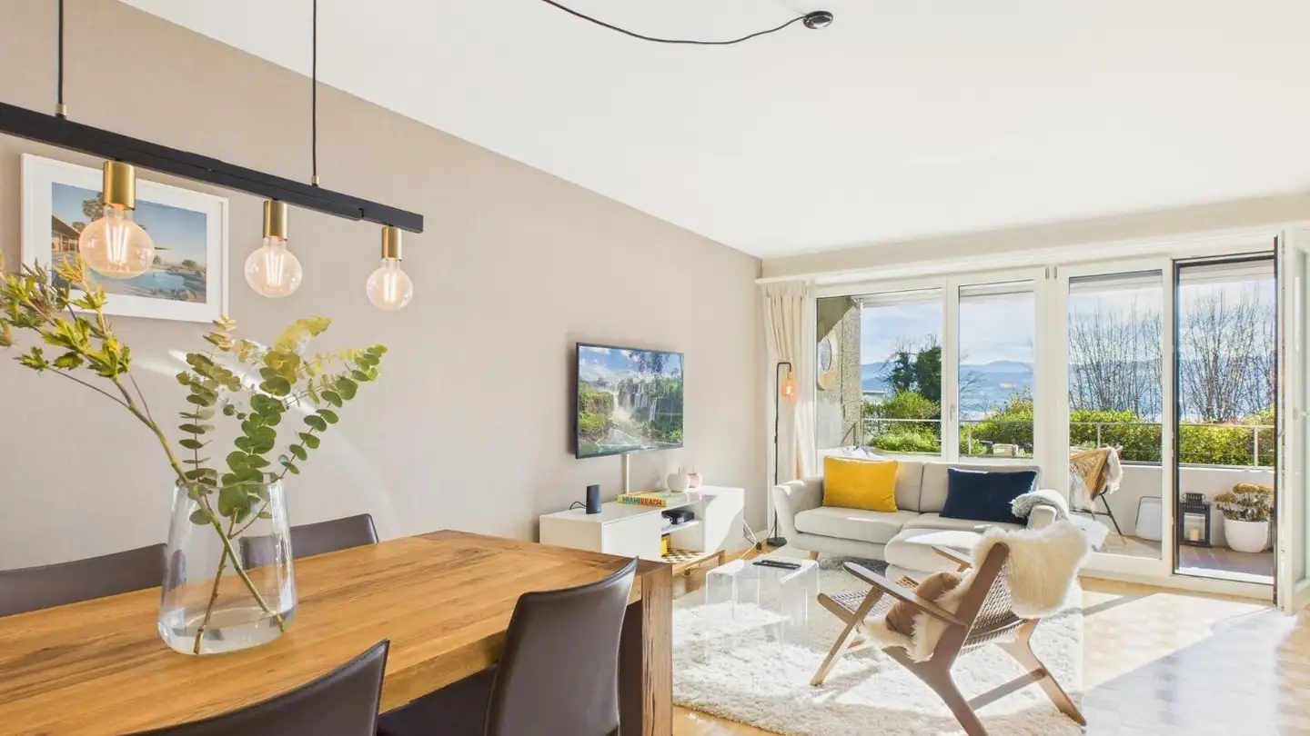 Wohnung kaufen - 8706 Meilen