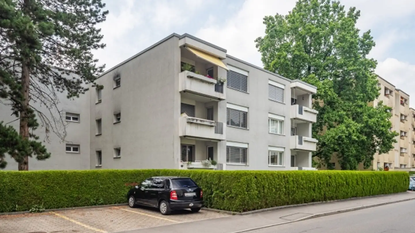 Outdoor parking space for rent - Villastrasse, 6010 Kriens