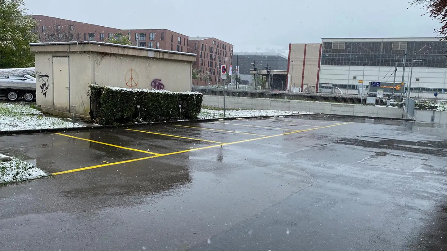 Outdoor parking space for rent - Moosstrasse 8, 6033 Buchrain