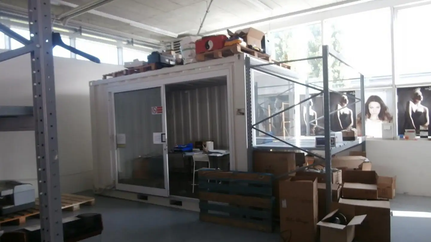 Storage space for sale - Via Antonio Ciseri 4, 6830 Chiasso - Photo 3