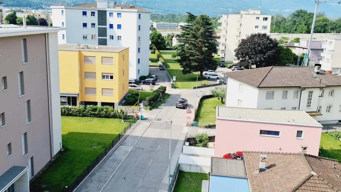 Attique à louer - Via Stefano Franscini, 6512 Giubiasco - Photo 2