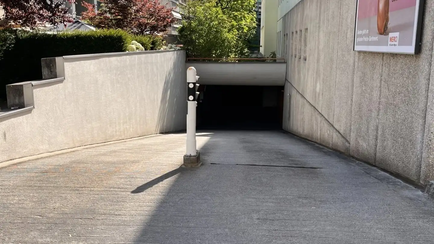 Garage individuel à louer - Theaterweg, 7000 Chur