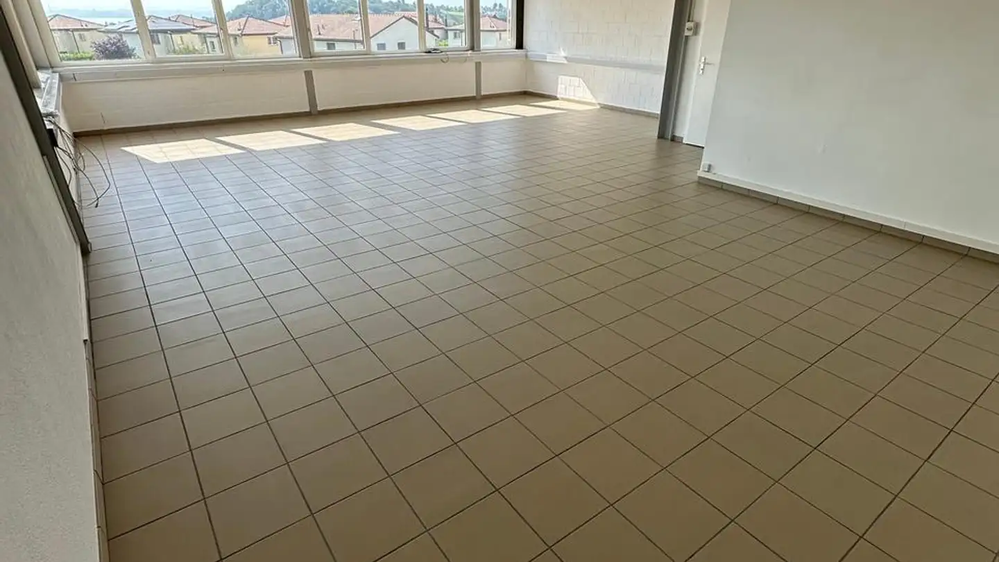 Commercial à louer - Chemin De La Baconnière 49, 2017 Boudry