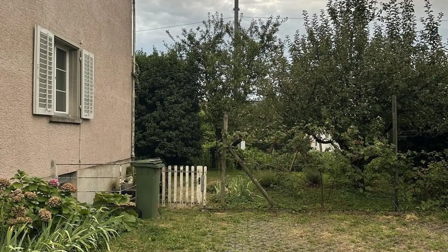 Outdoor parking space for rent - Zürichstrasse 108, 8700 Küsnacht ZH