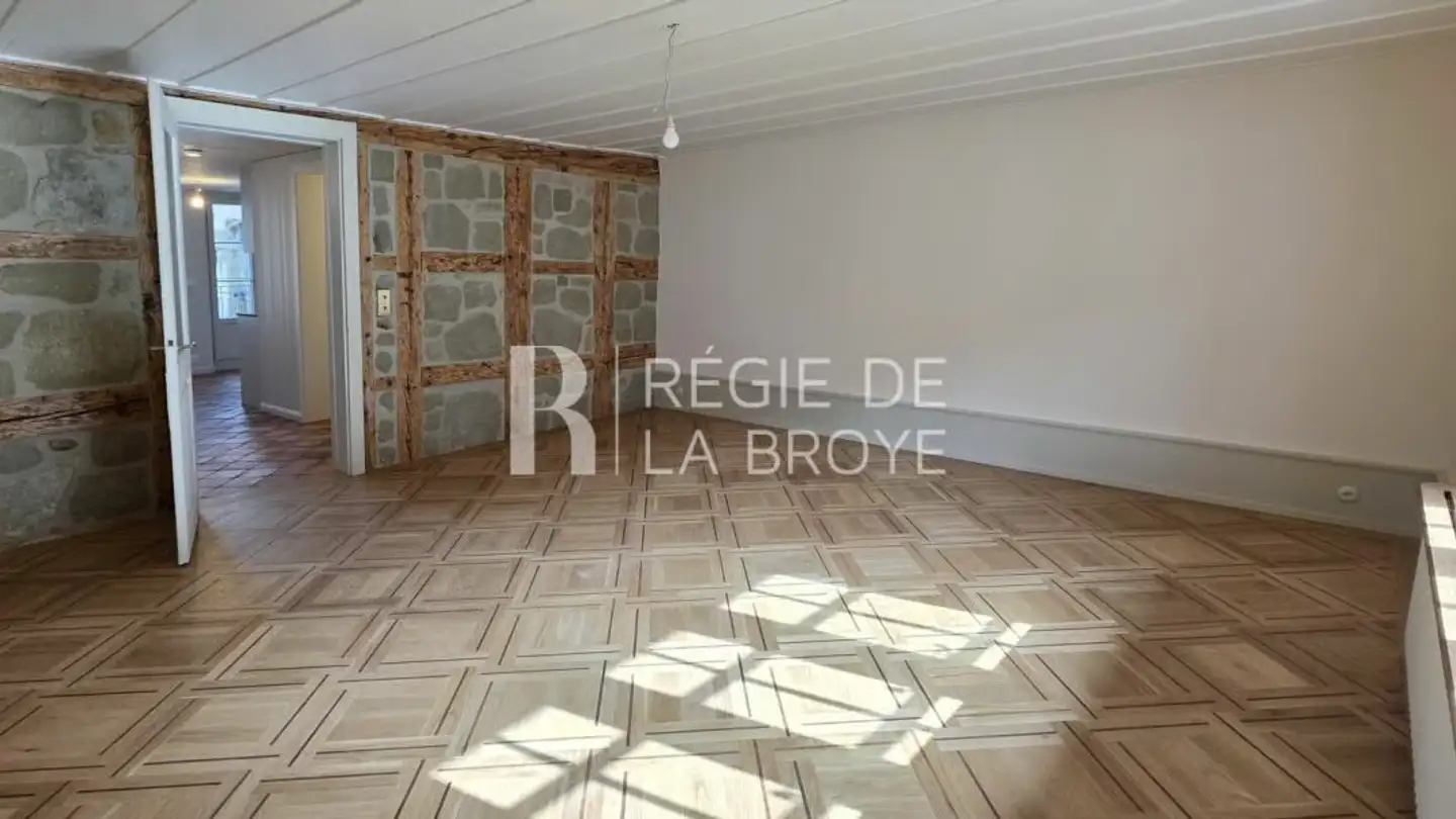 Apartment for rent - Grand-Rue 6, 1470 Estavayer-le-Lac - Photo 4