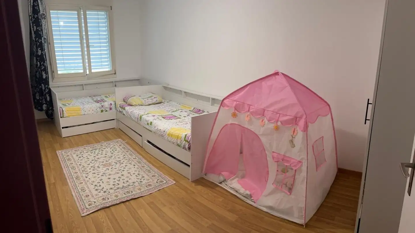 Wohnung mieten - Schwanenfelsstrasse 12a, 8212 Neuhausen am Rheinfall - Foto 4