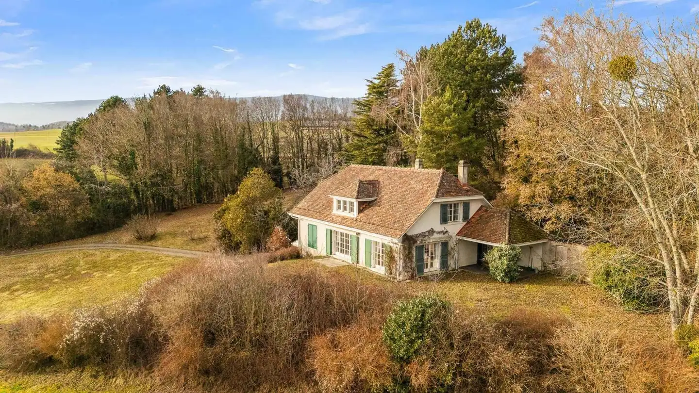 Villa for sale - 1169 Yens