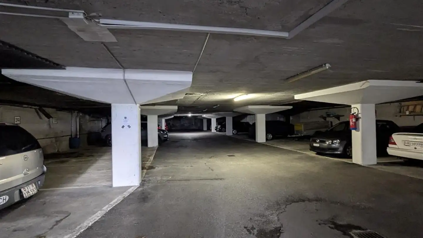 Place de parking extérieure à louer - Avenue Des Terreaux, 1890 St-Maurice - Photo 3