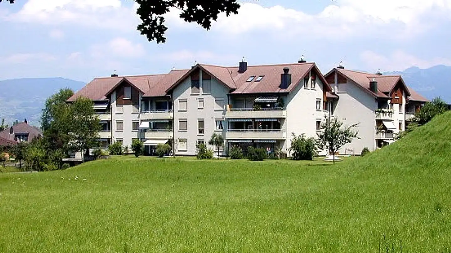 Attic flat for rent - Kirchweg 6, 8863 Buttikon SZ