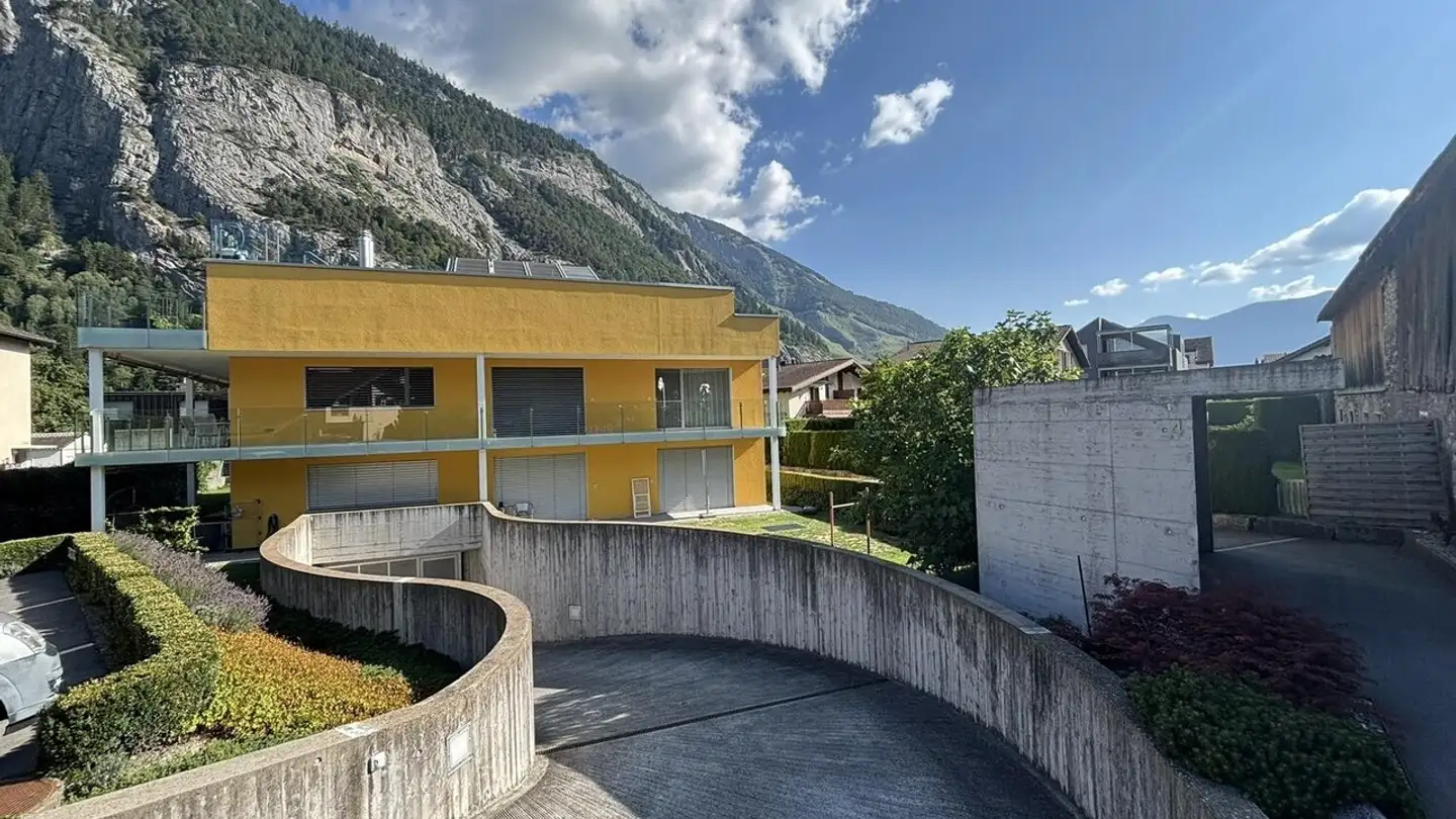 Underground parking space for rent - Alberweg 4, 7012 Felsberg