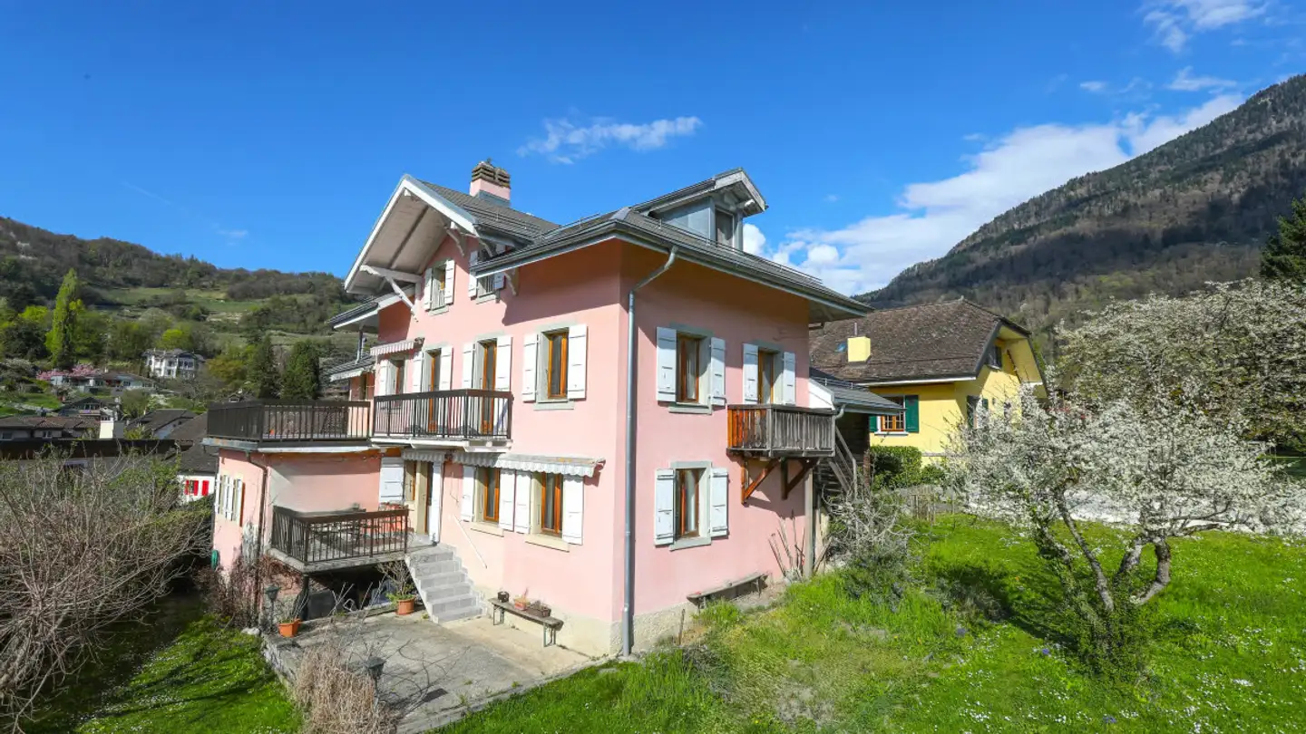 Single house for sale - 1880 Bex