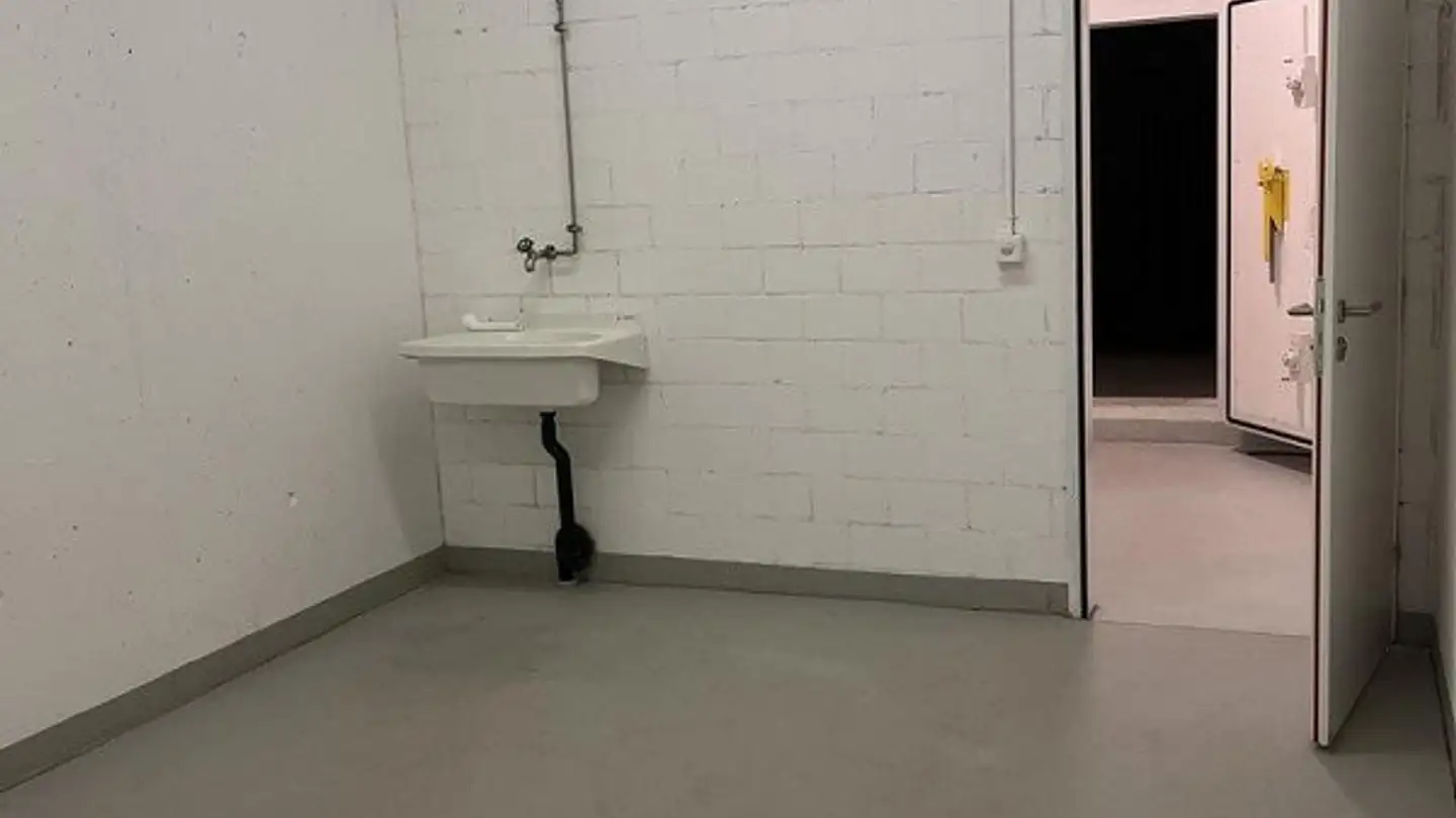 Spazio di archiviazione in affitto - Süsswinkelstrasse 16, 8864 Reichenburg - Foto 3