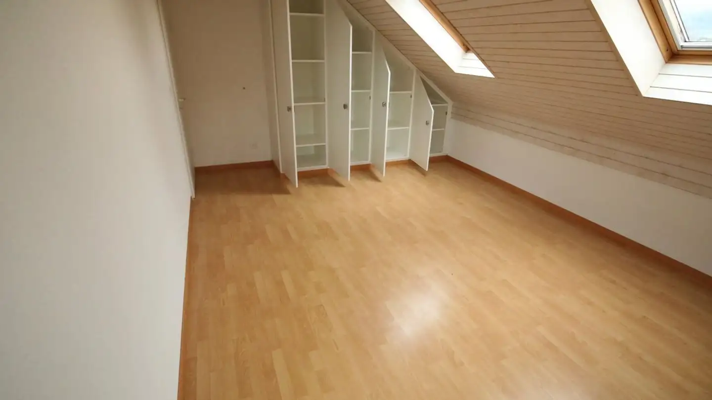 Attic flat for rent - Rüetschbergstrasse 4, 8356 Ettenhausen TG - Photo 4