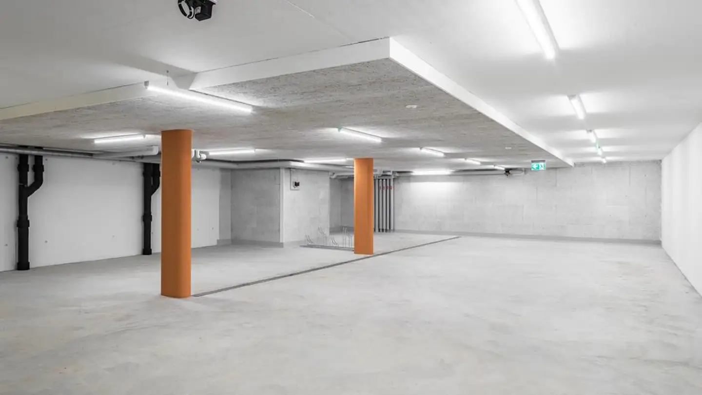 Indoor motorbike parking space for rent - Schaffhauserstrasse 111, 8400 Winterthur - Photo 2