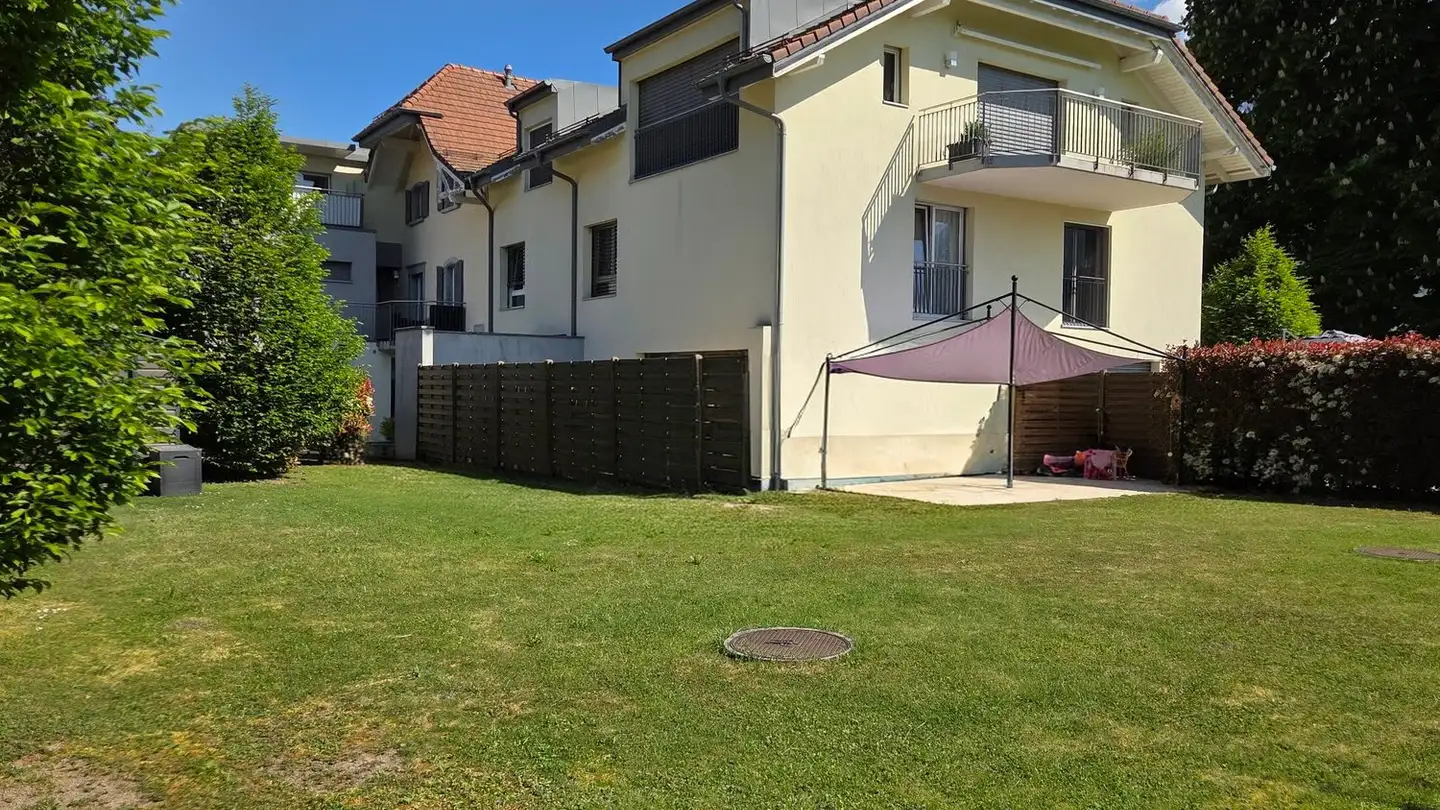 Duplex for sale - 1860 Aigle