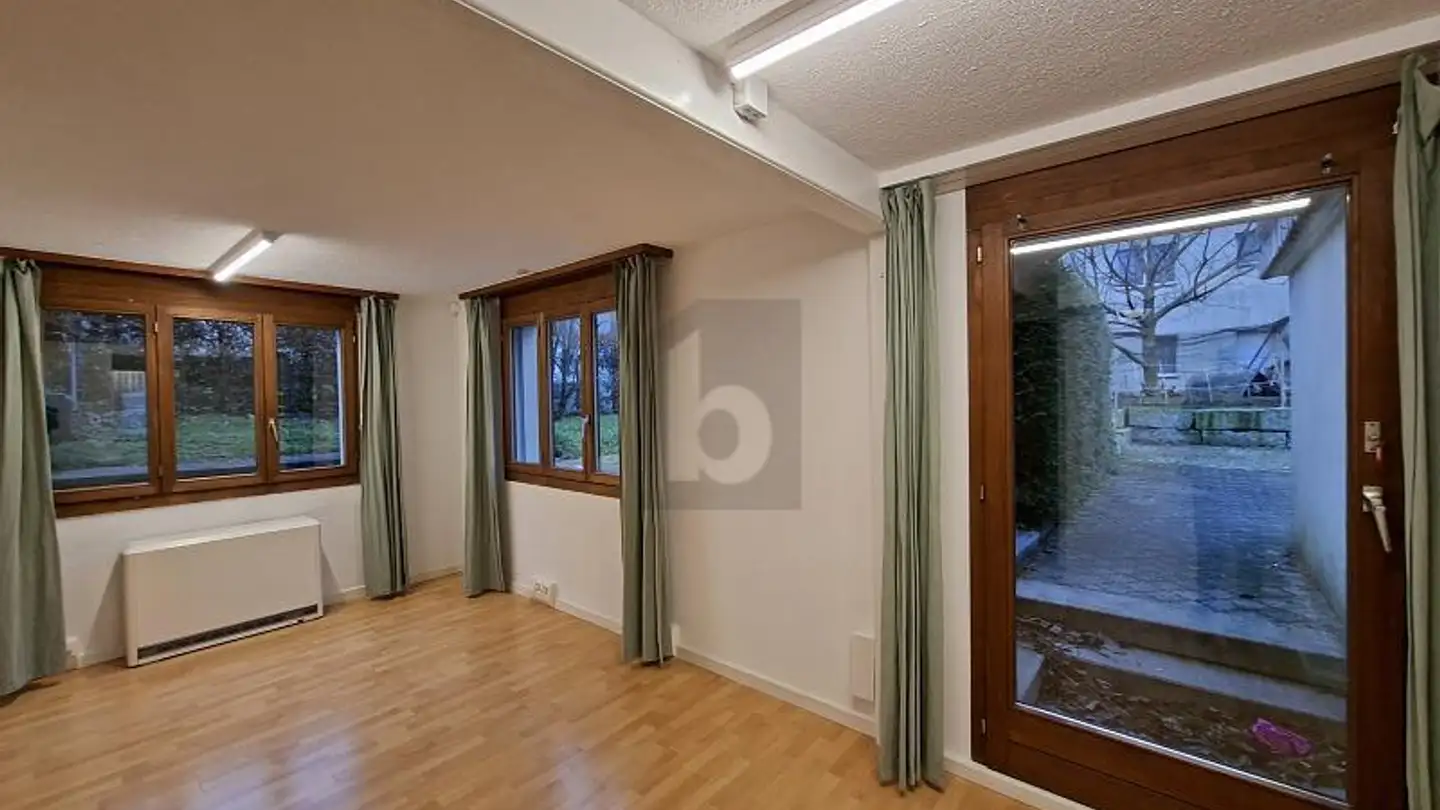 Office space for rent - 6415 Arth - Photo 2