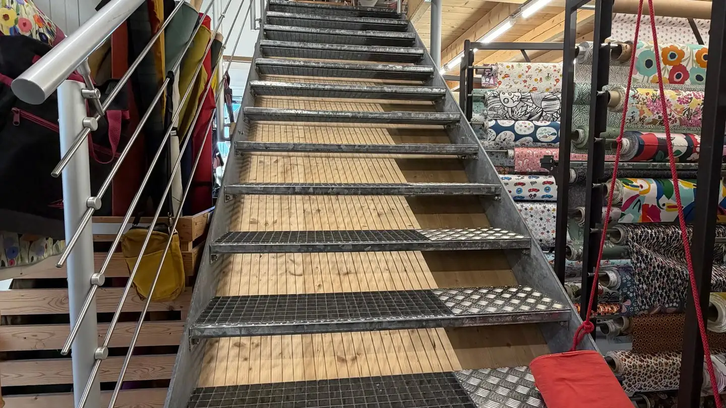 Gewerbe mieten - Zelgstrasse 85, 3661 Uetendorf - Foto 4