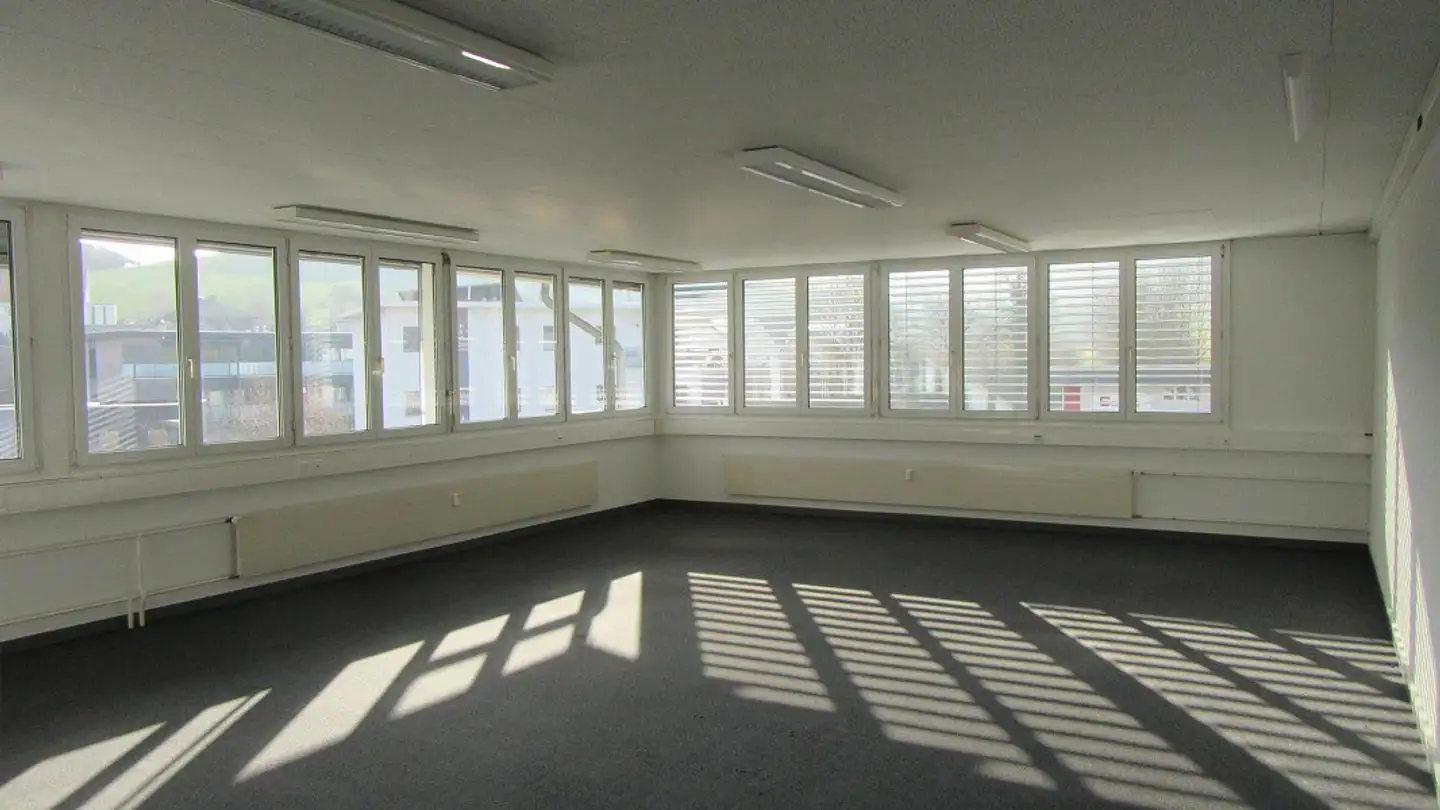 Spazio ufficio in affitto - Rünenbergerstrasse 44, 4460 Gelterkinden