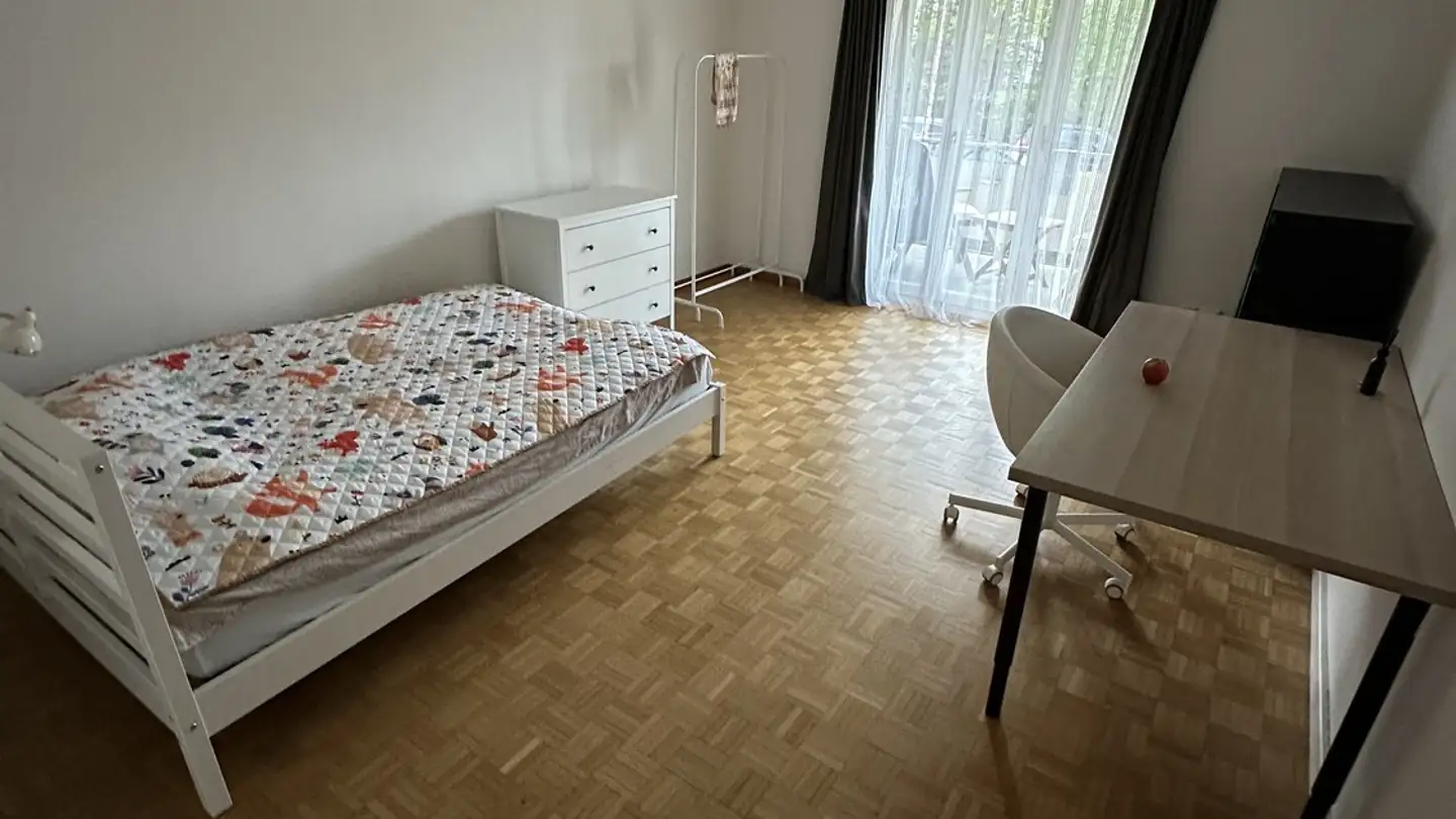 Zimmer mieten - Neunbrunnenstrasse 228, 8046 Zürich
