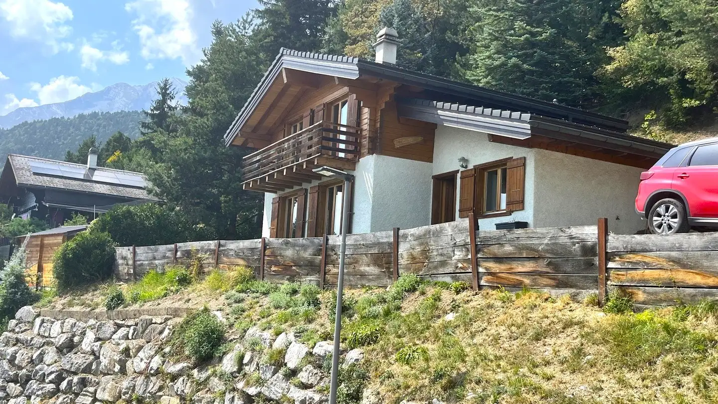 Chalet for sale - 1976 Aven - Photo 2