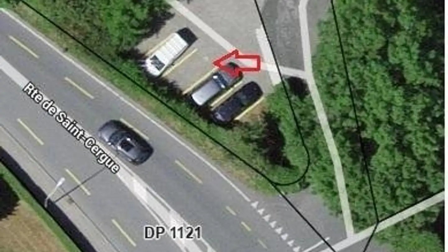 Place de parking extérieure à louer - Route De Saint-Cergue 113, 1260 Nyon