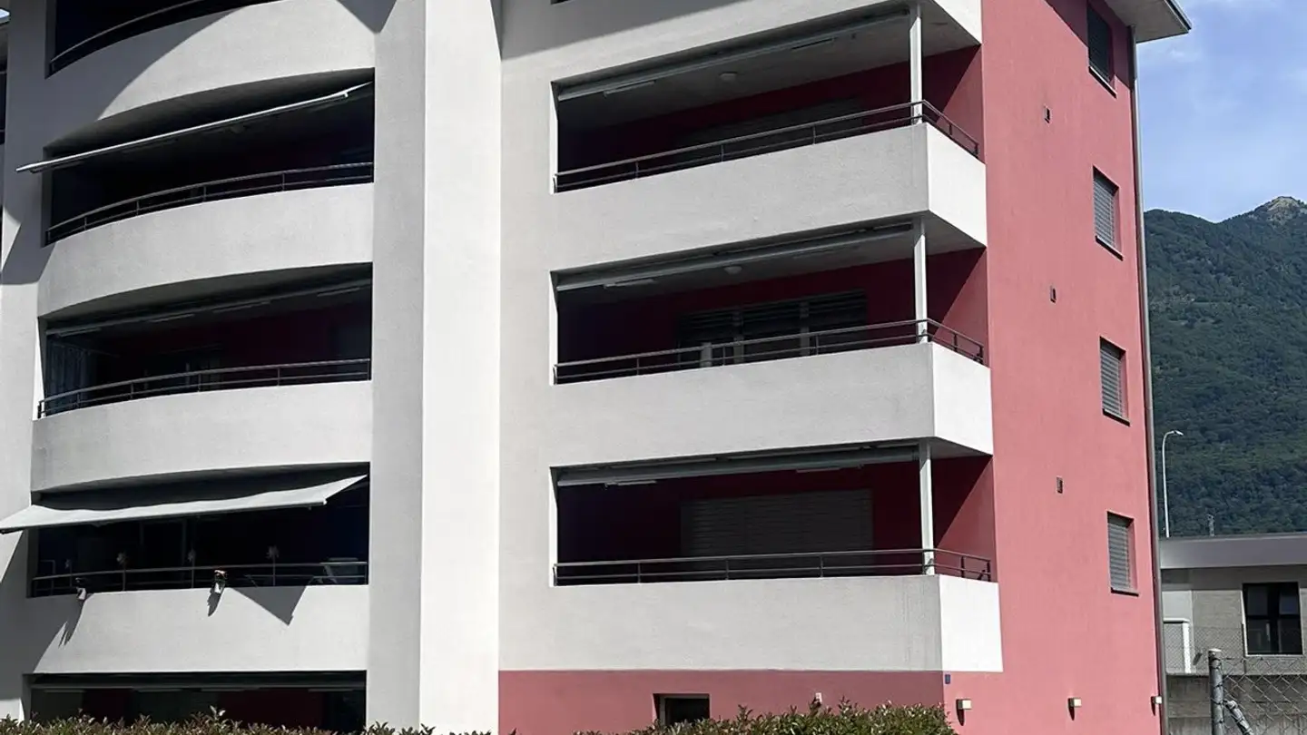 Wohnung mieten - Via Sasso Corbaro 2, 6593 Cadenazzo