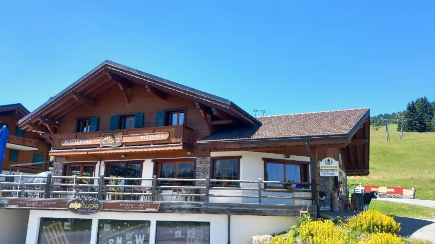 Restaurant for sale - Route de Champoussin 15, 1873 Champoussin