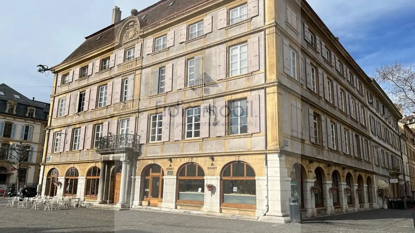 Appartamento in affitto - Place Des Halles 8, 2000 Neuchâtel - Photo 2