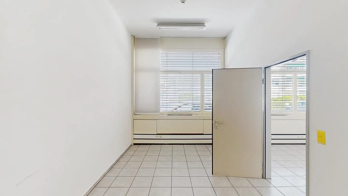 Commerciale in affitto - Via Cantonale 27, 6928 Manno - Foto 4