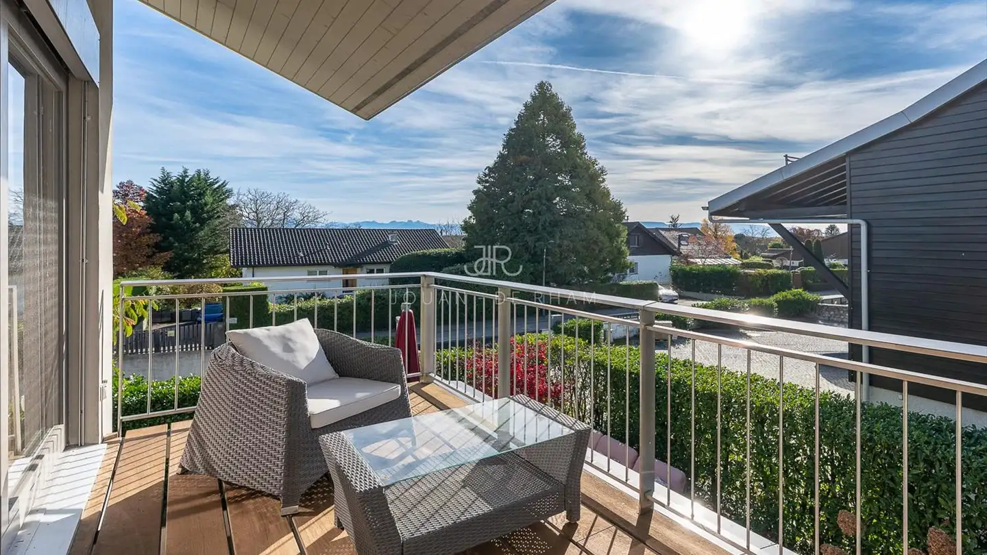 Stepped house for sale - 1290 Chavannes-des-Bois