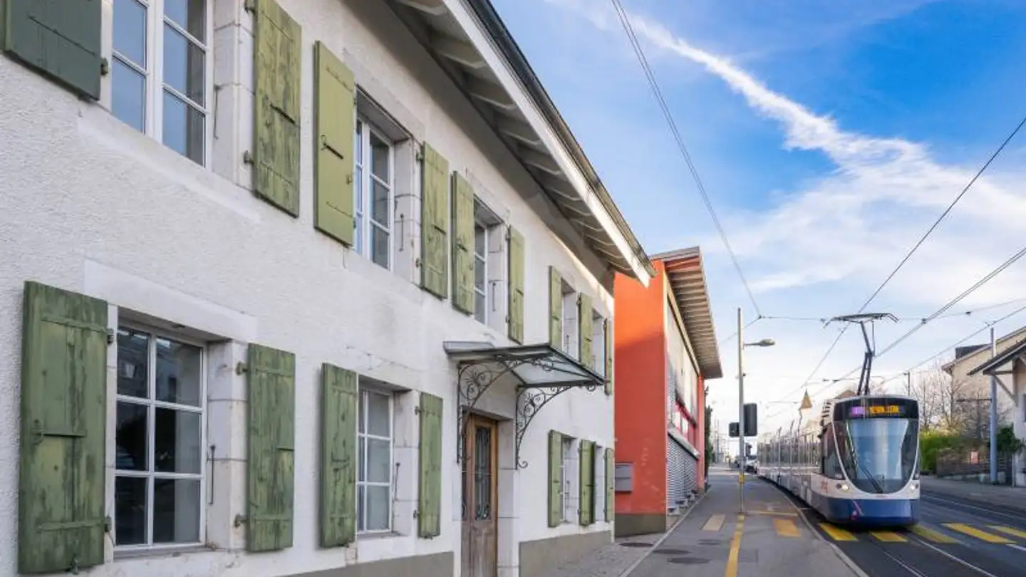 Mixed-use building for sale - 1217 Meyrin