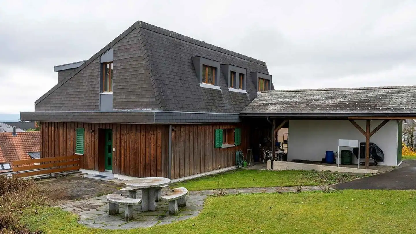 Attic flat for rent - 8345 Adetswil