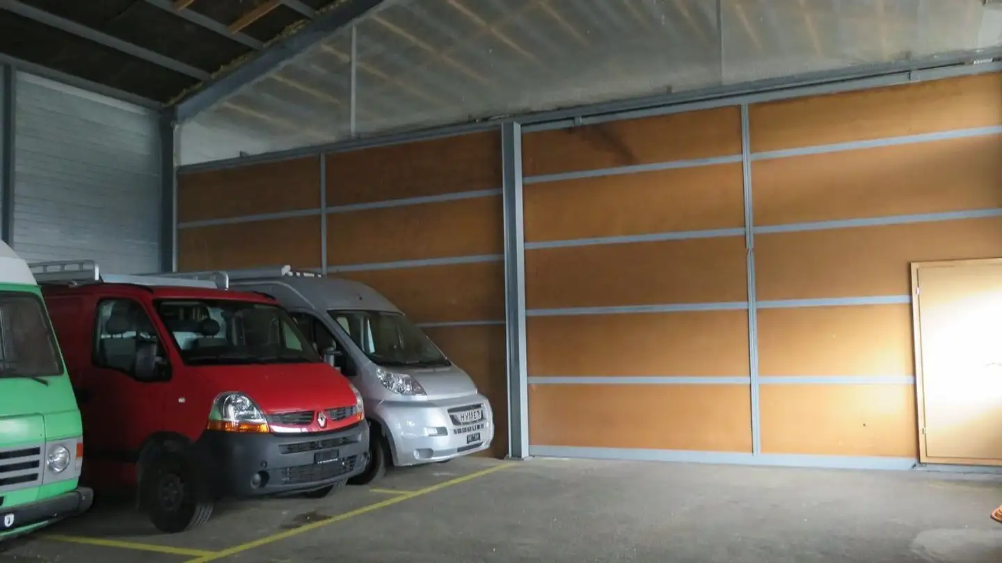 Parcheggio coperto in affitto - St. Gallerstrasse 1, 8353 Elgg - Photo 3