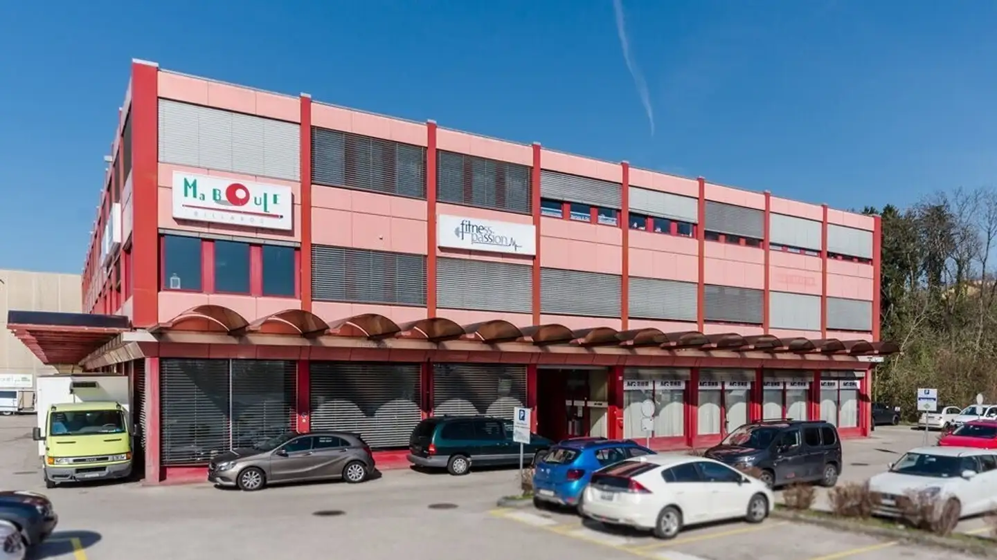 Indoor motorbike parking space for rent - Chemin De La Colice, 1023 Crissier