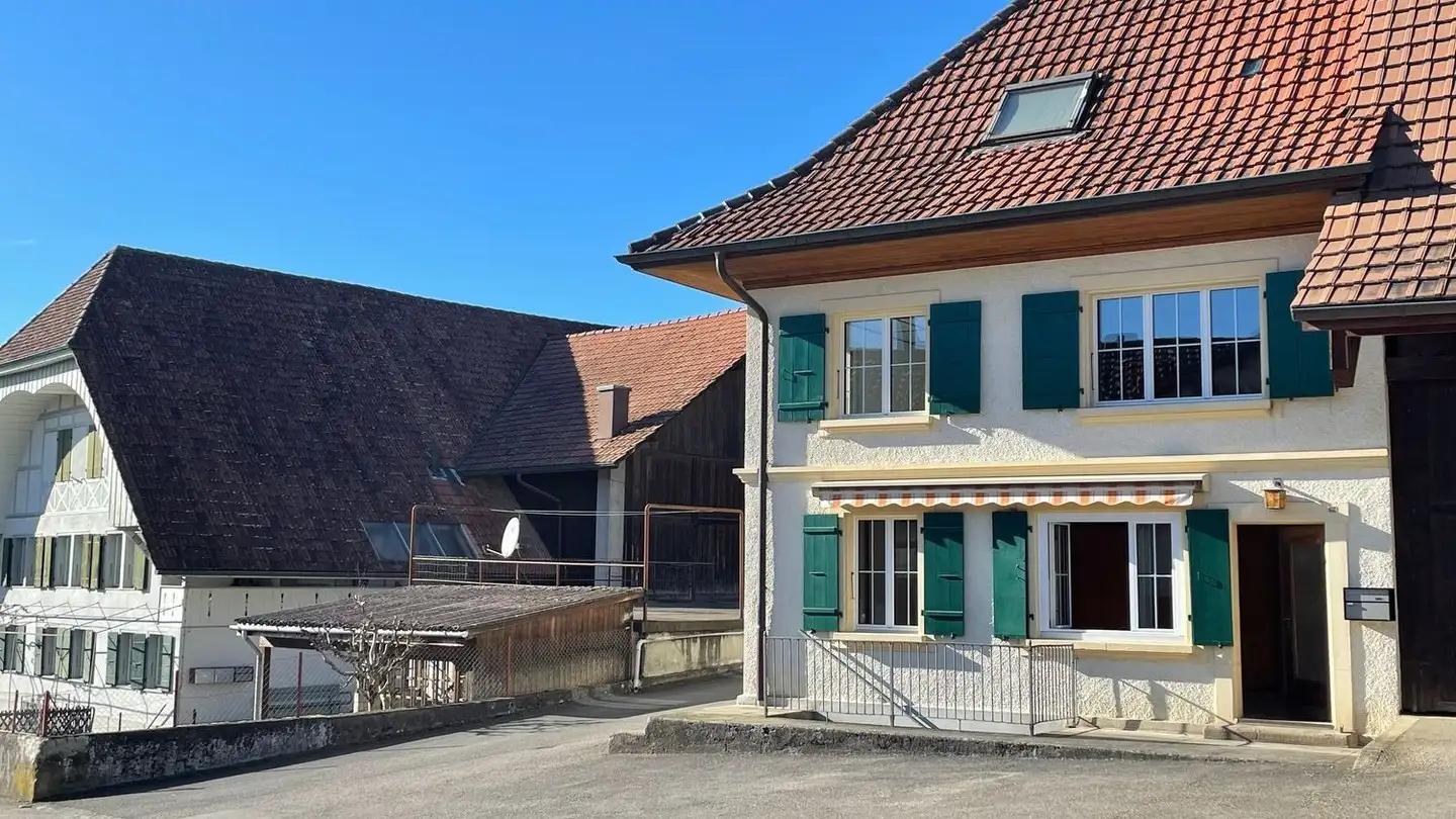 Reihenhaus mieten - Oberdorf 11, 3226 Treiten
