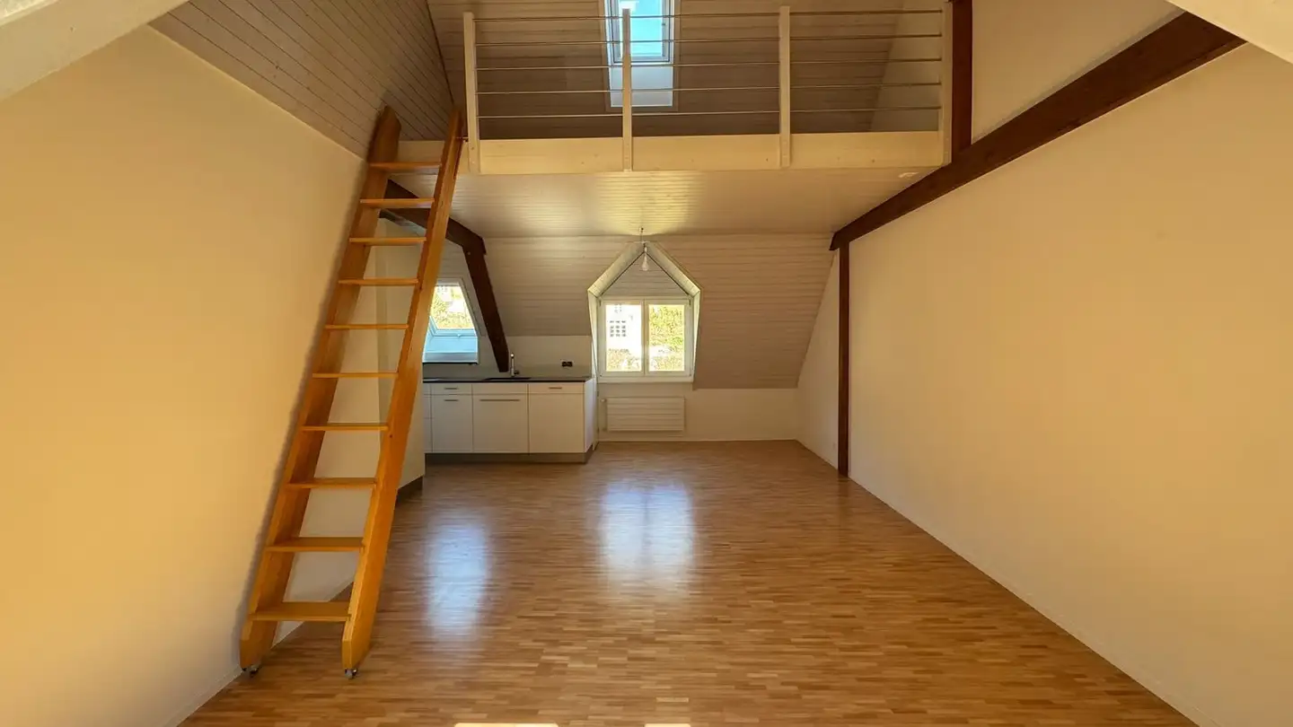Dachgeschosswohnung mieten - Stadtbachstrasse 22, 5400 Baden - Foto 2