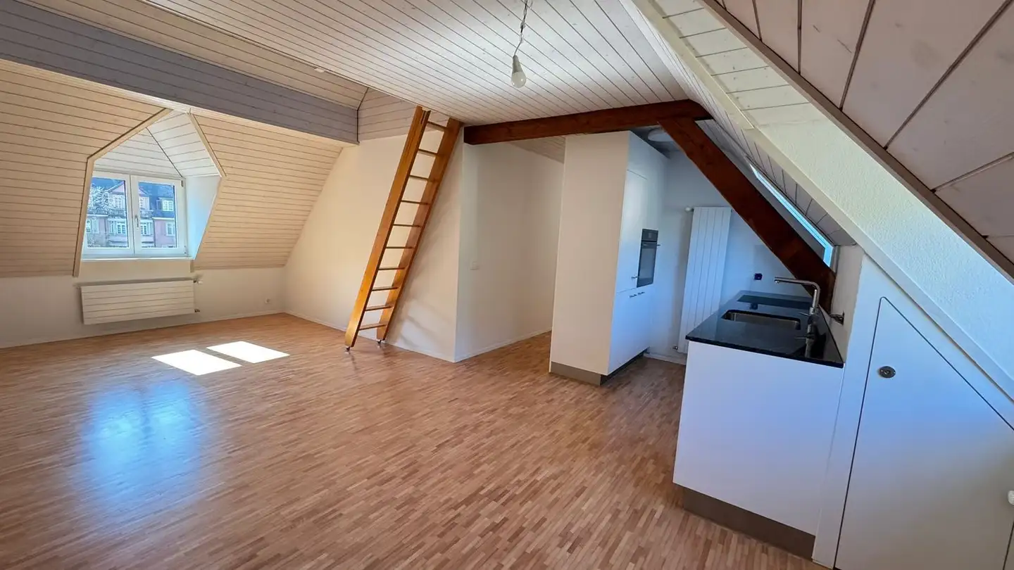 Dachgeschosswohnung mieten - Stadtbachstrasse 22, 5400 Baden - Foto 3