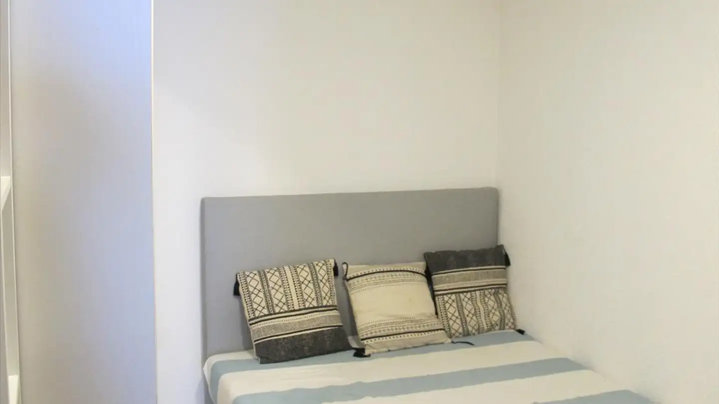 Appartamento in affitto - Chemin Du Belvédère, 1450 Ste-Croix - Photo 4