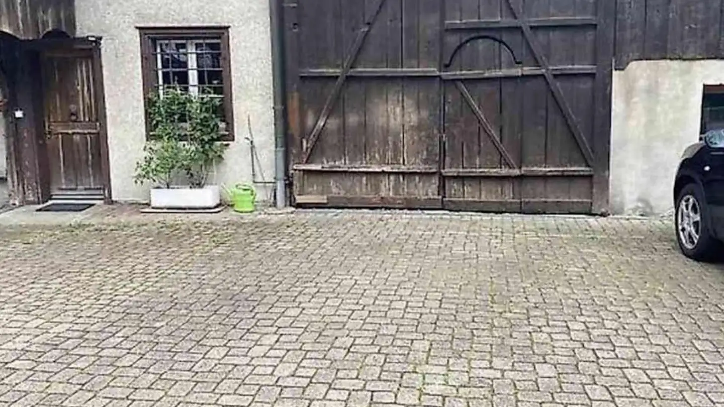 Parkplatz im Freien kaufen - Alte Gasse 3, 8604 Volketswil