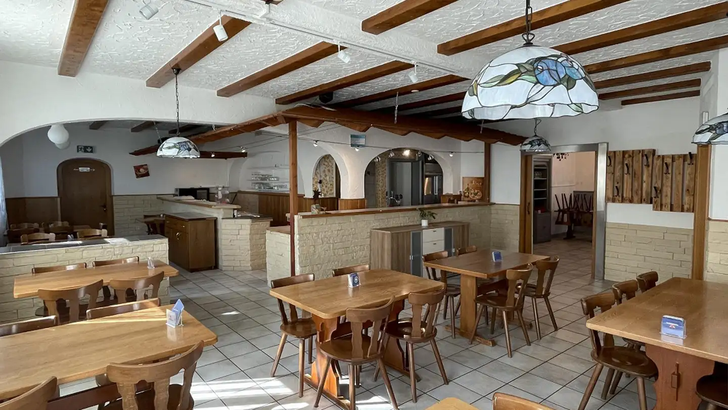 Restaurant for rent - Bahnhofstrasse 54, 5322 Koblenz