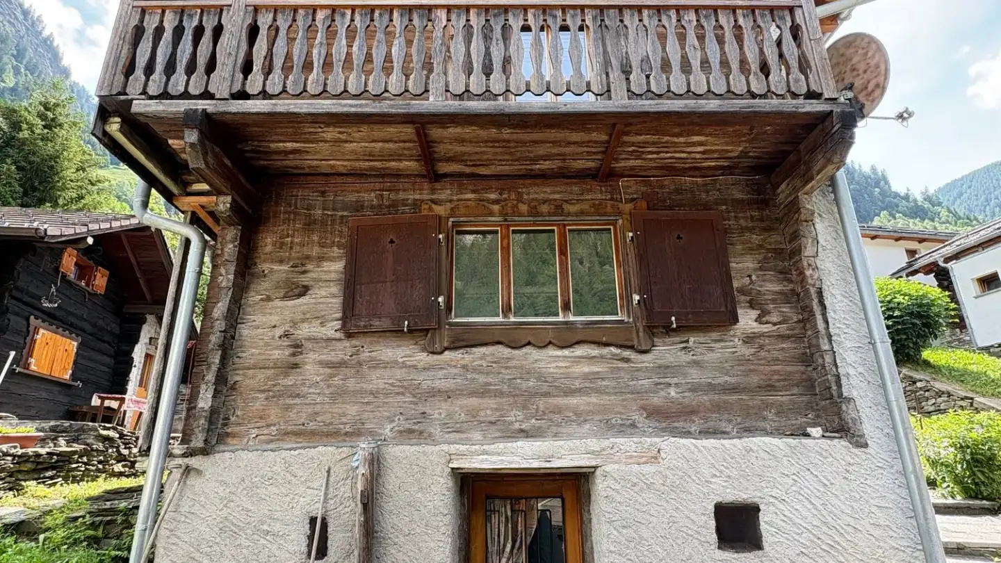 Haus kaufen - Via Scima 9, 6548 Rossa