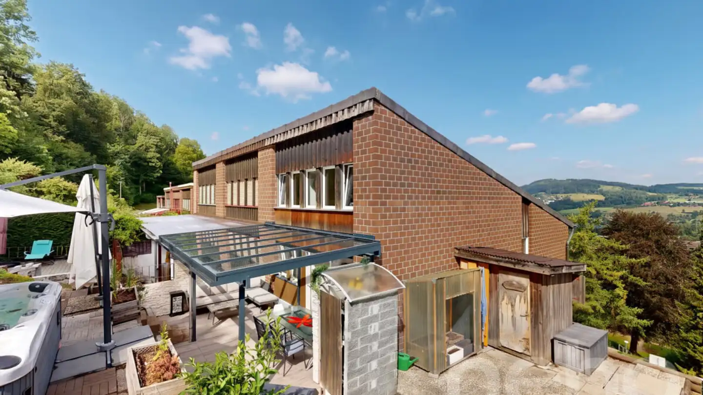 Row house for sale - 9000 St. Gallen