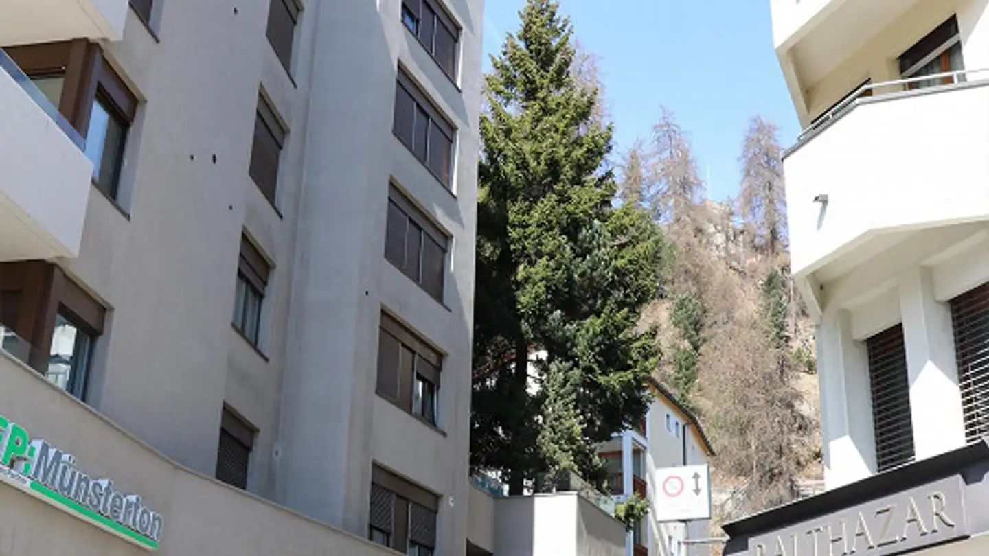 Commercial for rent - Via Somplaz 10, 7500 St. Moritz