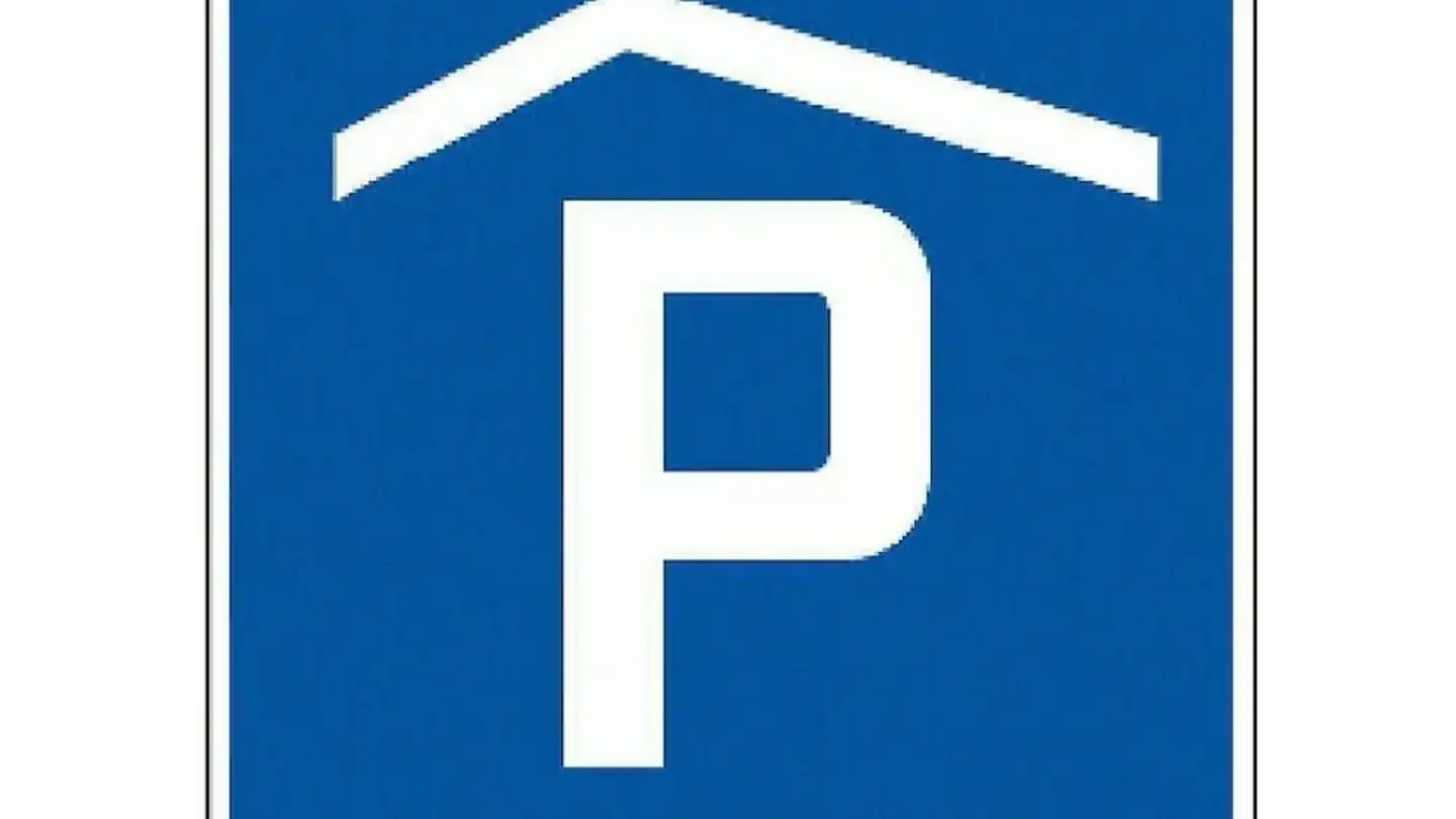 Place de parking extérieure à louer - Schulstrasse 8, 8890 Flums