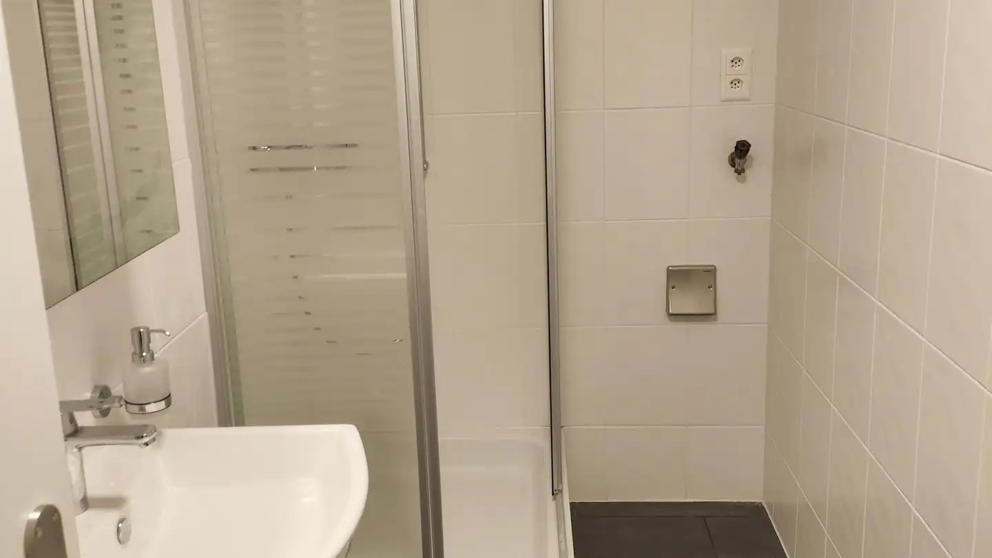 Single room for rent - Rue Du Milieu / Mittelstrasse 13, 2502 Biel/Bienne - Photo 4