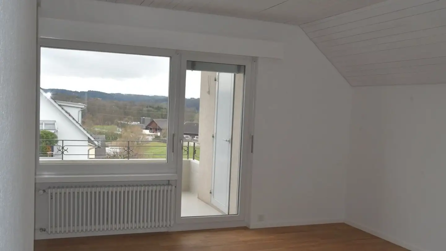 Attic flat for rent - Zürcherstrasse 82, 8142 Uitikon Waldegg - Photo 4