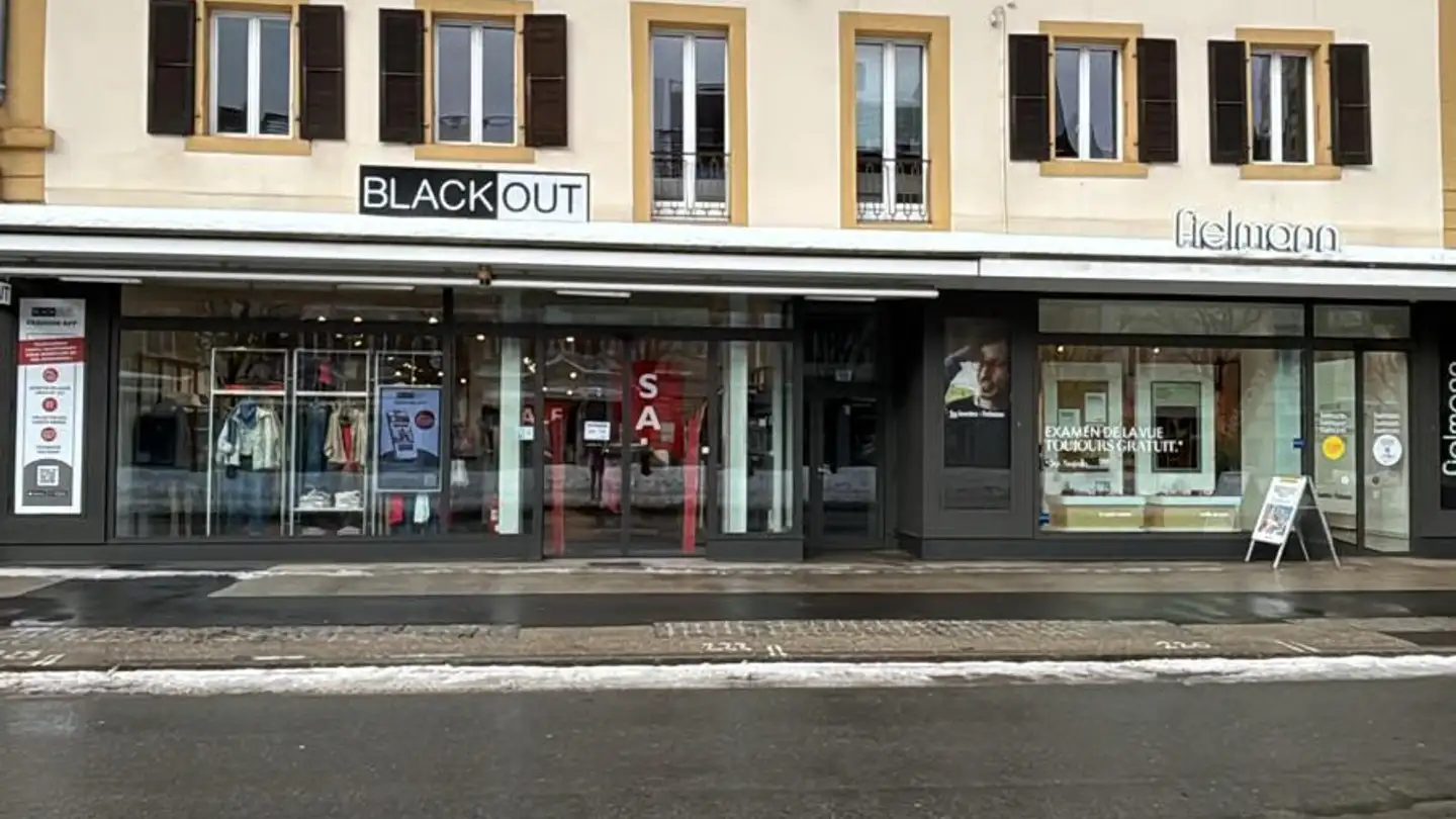 Mischgenutztes Gebäude kaufen - Avenue Léopold-Robert 38, 2300 La Chaux-de-Fonds