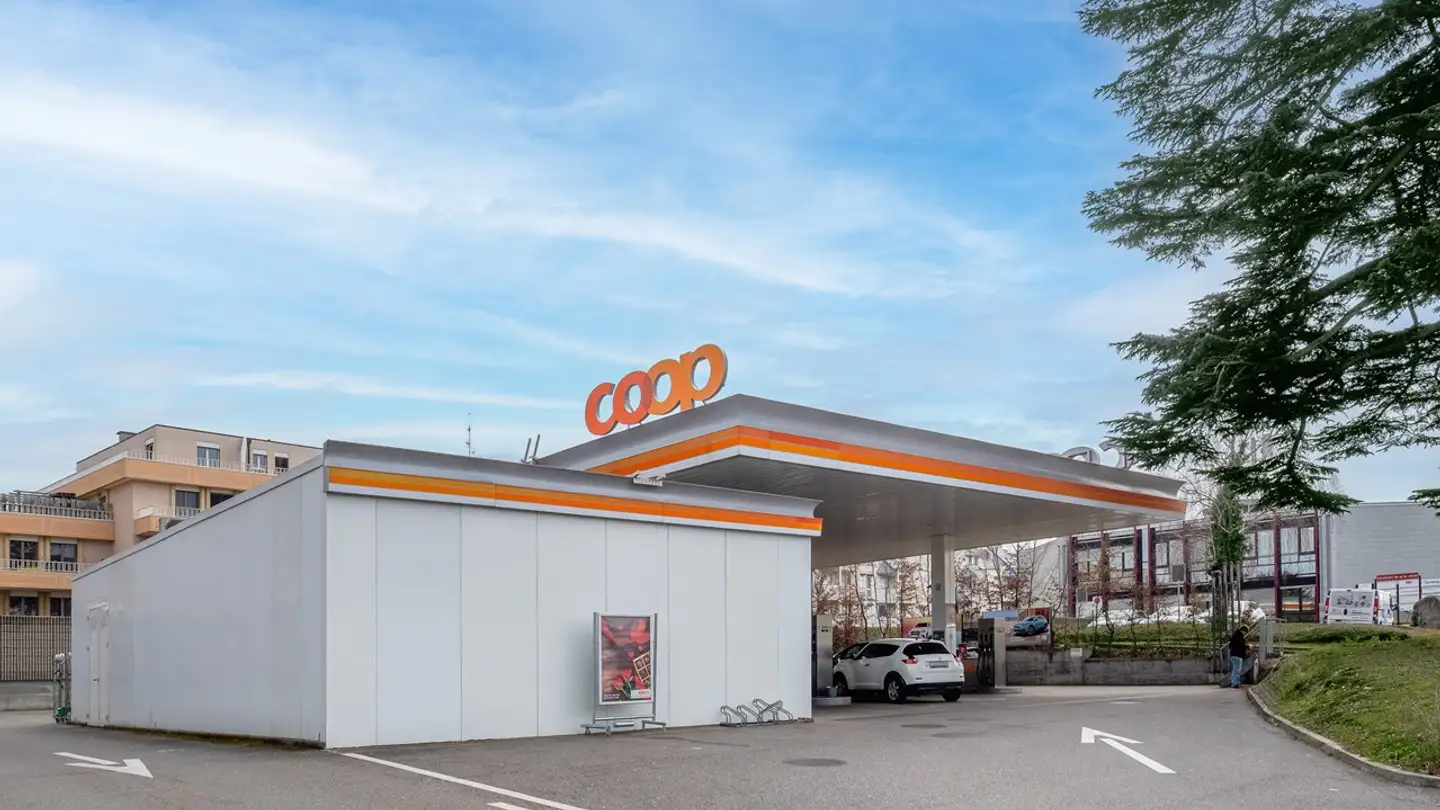 Mischgenutztes Gebäude kaufen - 1258 Perly