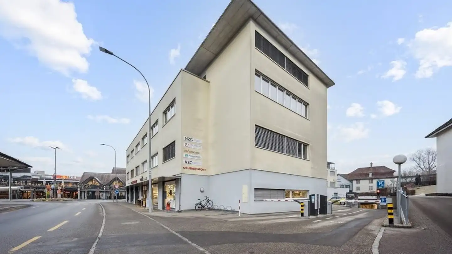 Tiefgaragenstellplatz mieten - Melchnaustrasse 22, 4900 Langenthal